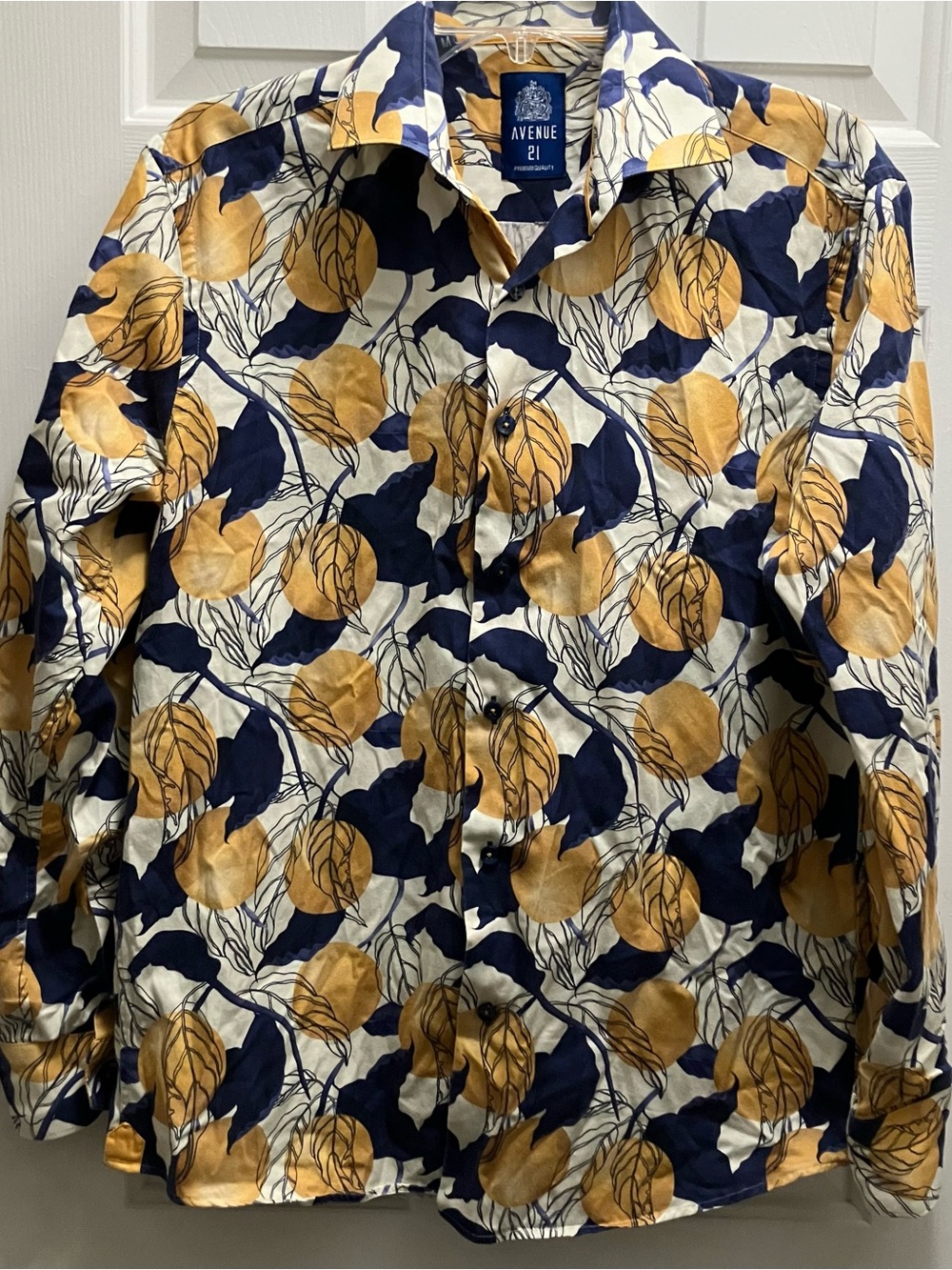 Avenue 21 men's button-up shirt With yellow and navy blue citrus Design